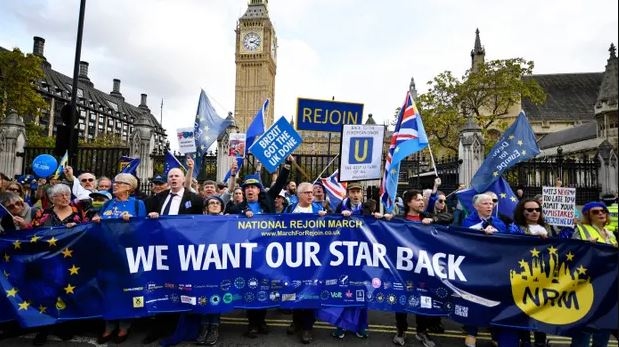 Hàng nghìn người ở Anh biểu tình đòi tái gia nhập EU, coi Brexit là thất bại